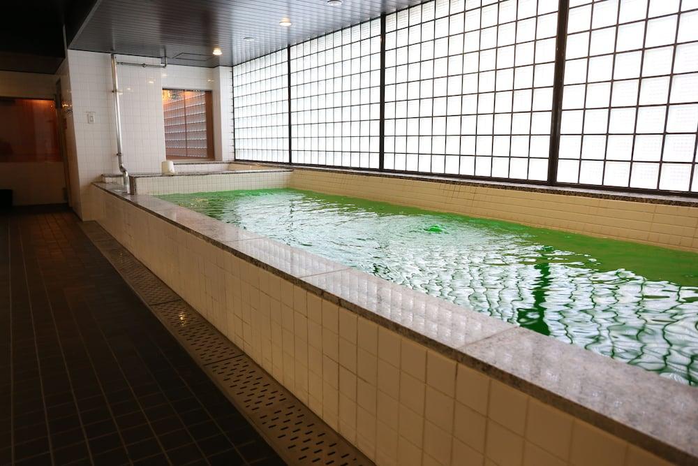 ファーストキャビン御堂筋難波 カプセルホテル 3*